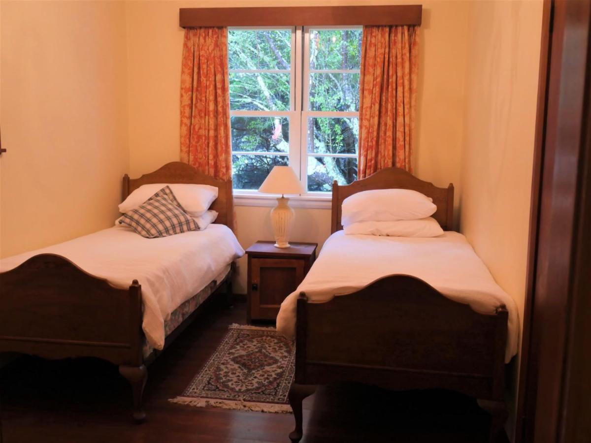 Tinui Food Forest Cottage Whareama المظهر الخارجي الصورة